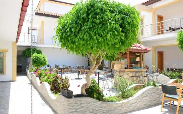 Nagas Hotel