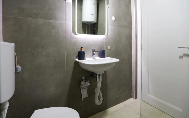 Airport Stay Apartment