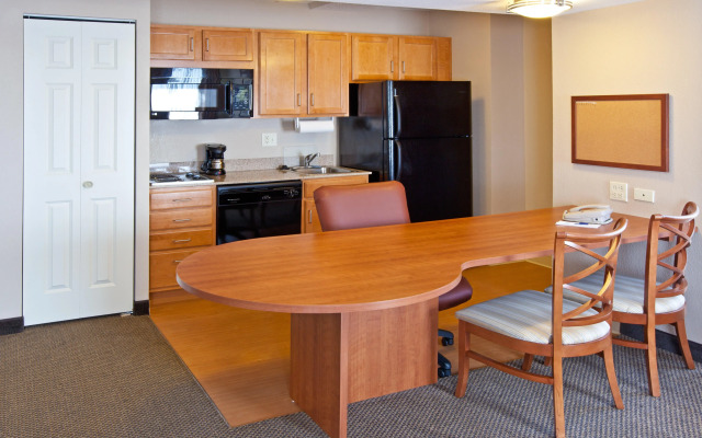 Candlewood Suites Indianapolis Downtown Medical District by IHG
