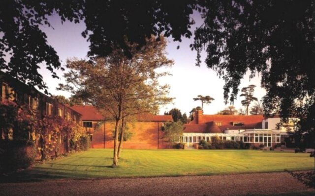 Redwood Hotel  Country Club