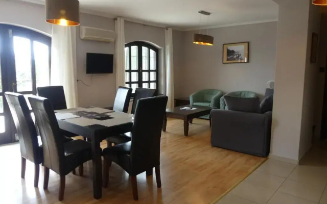 Adler Hotel s tterem