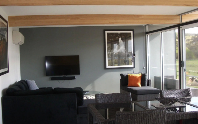 Pelican Point Tasmania