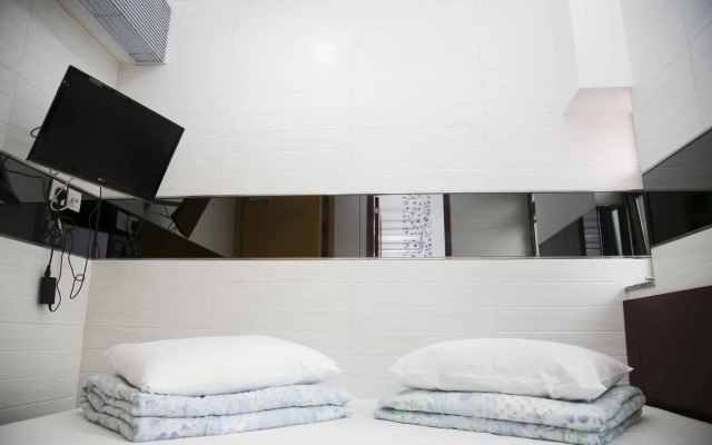 Ah Shan Hostel