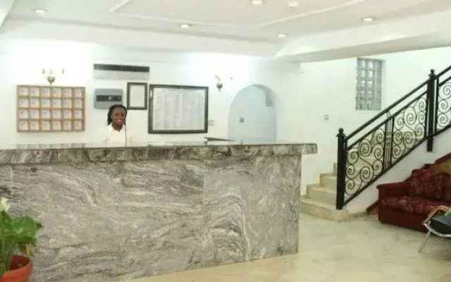 Bec Suites