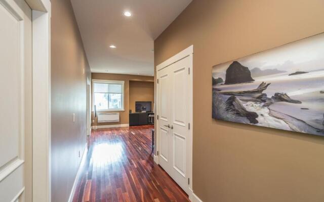Luxury Penthouse Downtown Nanaimo