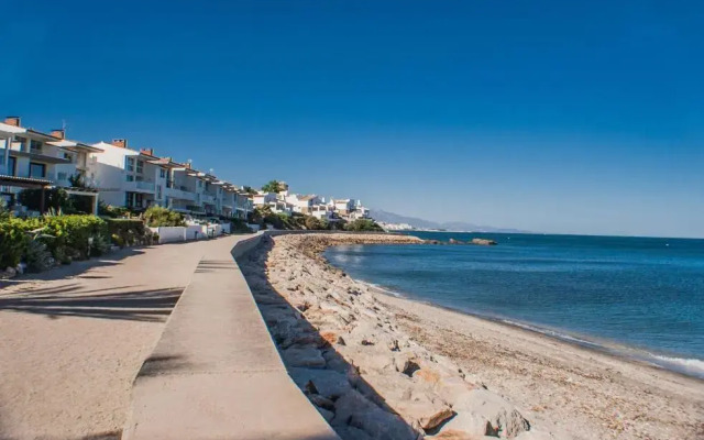 Beach Villa Dorada