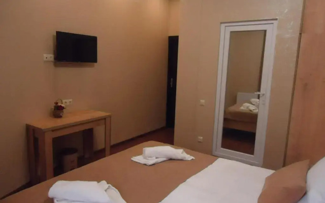 La'Rooms