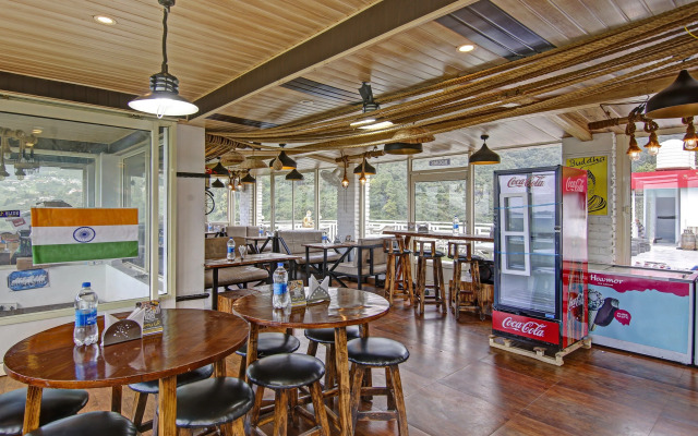 Treebo Trend Winterland