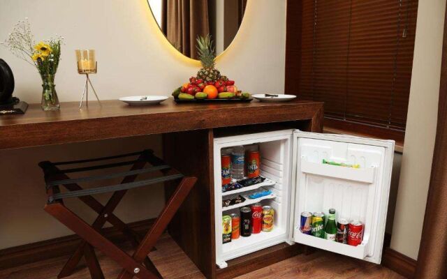 Bayrak Grand Hotel