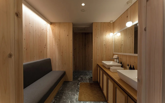 9 HOTEL Tenjin