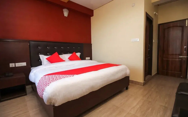 OYO 26831 Mona Residency