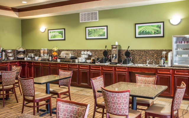 Sleep Inn & Suites at Six Flags