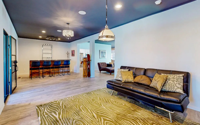 Hillside Hideaway #603