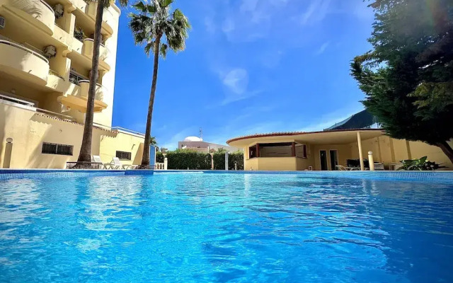 Albufeira Marina SOL With Pool by Homing