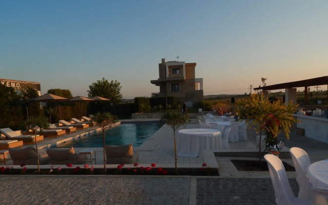 Niovi Boutique Apartments