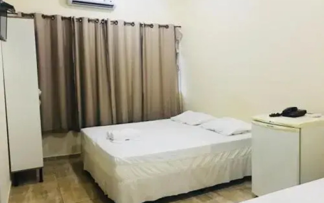 Center Plaza Hotel