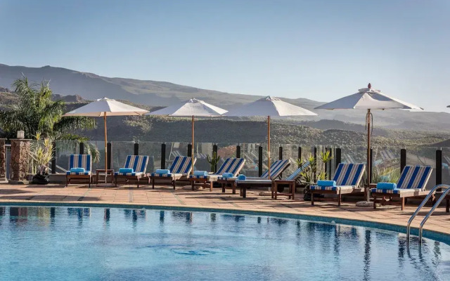 Casa León Royal Retreat