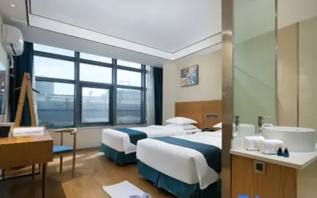 Yunchengxiyue Hotel (Yuyao North High-speed Railway Station)