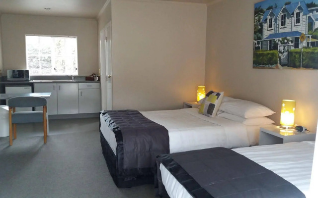 Settlers Motor Lodge