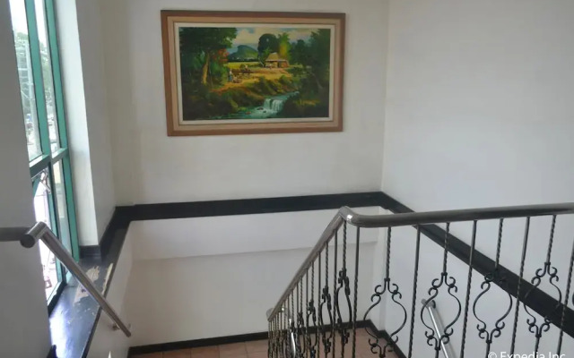 Apartelle Royal