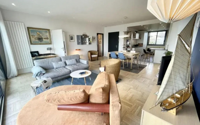 LUXURY T3 neuf de standing Front de mer vue 180