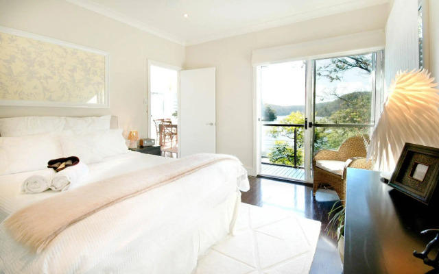 Calabash Bay Lodge