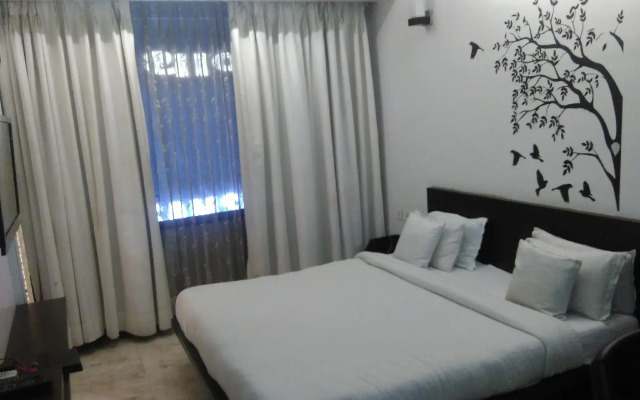 Hotel Maple Inn