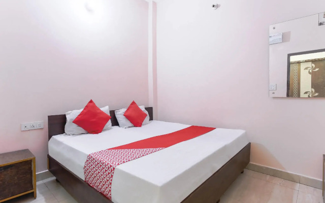 OYO 48428 Kumar Guest House