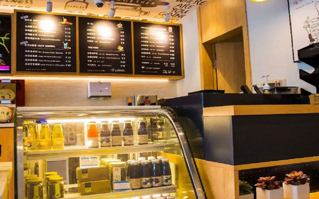 Hanting Hotel Zhoukou Wuyi Square