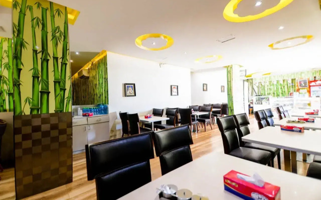 Savoy Inn Hotel