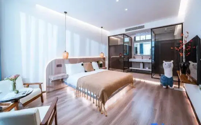 Yunbo Light Luxury Homestay (Dali Ancient City South Gate Branch)