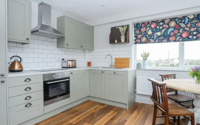 Burton Apartment