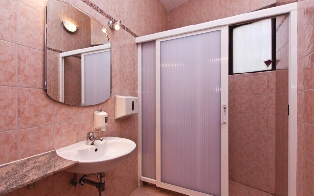 Nice Home in Pomer With Wifi and 3 Bedrooms