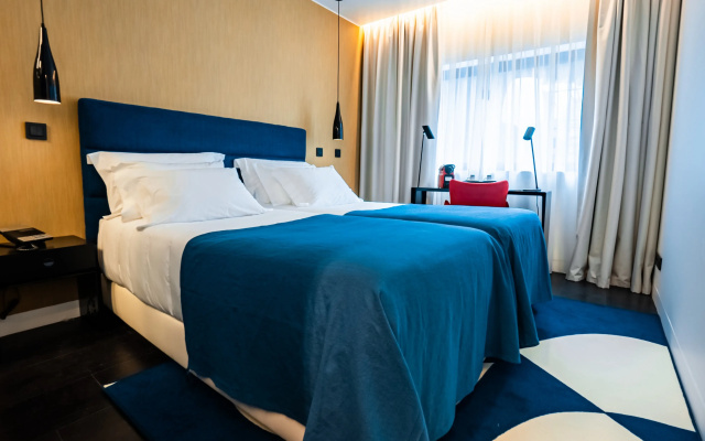 Hills Hotel Lisboa - Image 2