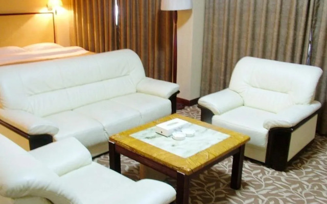 Qinzhou Lingshan Zhengjiu Hotel