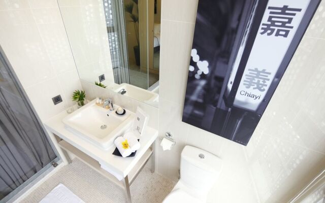 Day Plus Boutique Hotel