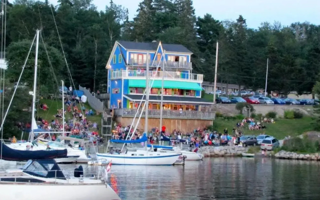 The Tuna Blue Inn and Restaurant