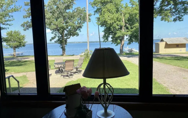 Peters Sunset Beach Resort