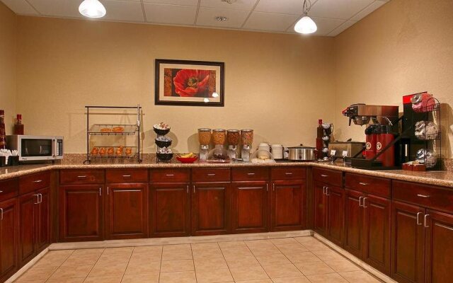 Best Western Plus Springfield Airport Inn