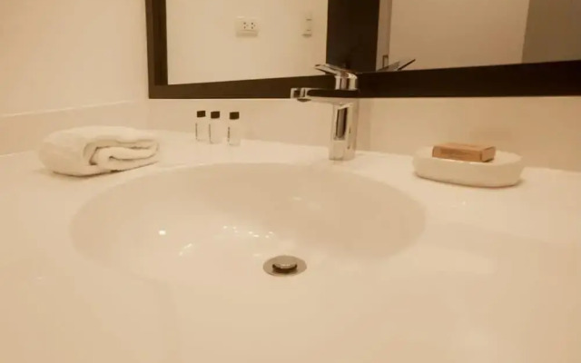 w Artsy 2BR in the Heart of Miraflores