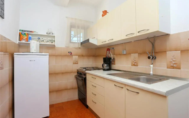 Apartments with a parking space Seget Vranjica, Trogir - 11273