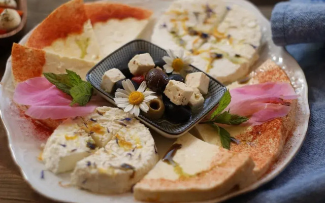 Linden Tree Retreat & Ranch