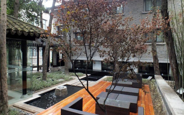 Shanghai Jiading Villa Garden Hotel