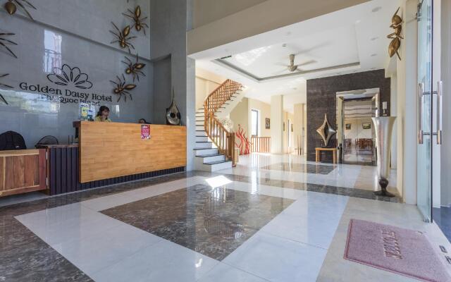 Golden Daisy Hotel
