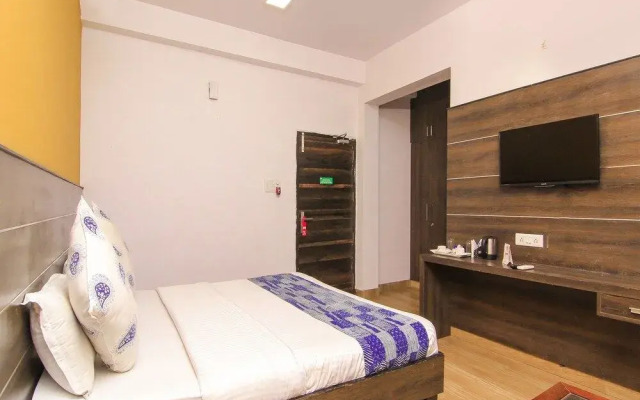 OYO 7018 IVY Boutique Stays