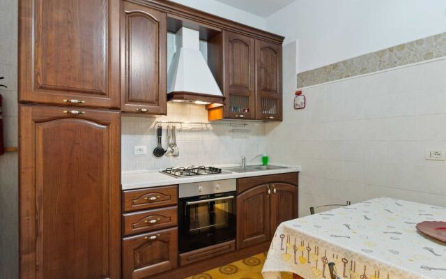 Belvilla by OYO Pleasant Apartment With Courtyard