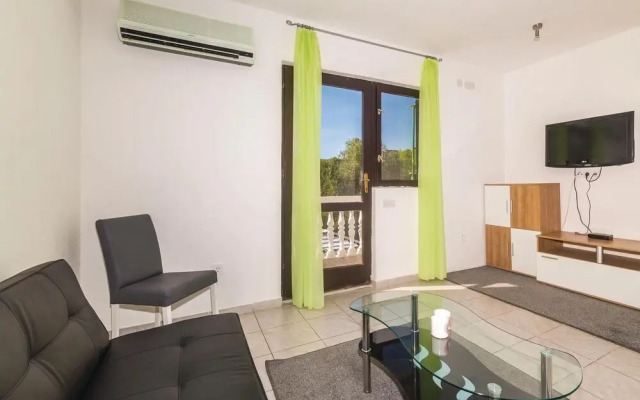 Beautiful Home in Marina With Wifi and 7 Bedrooms