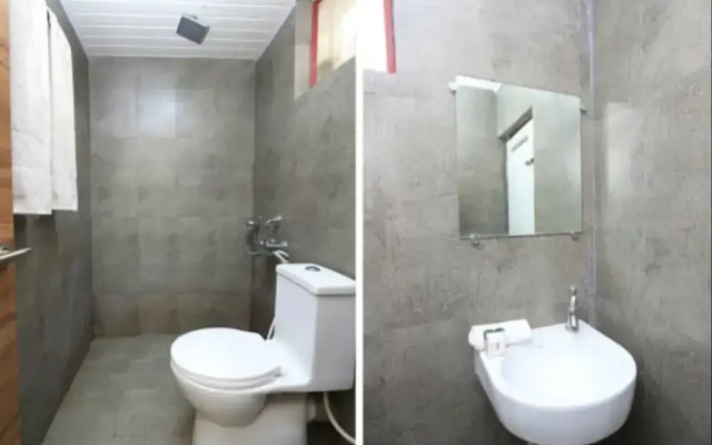 Hotel Adarsh International