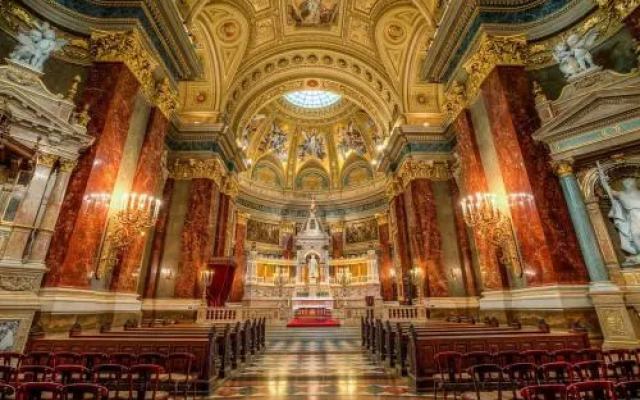 Luxury Downtown Apartments