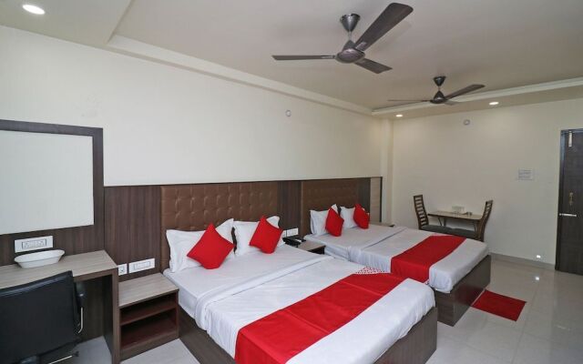 OYO 37989 Hotel Debarshi